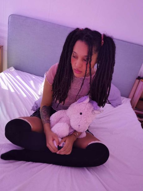 _Milly Noelle_ hd pornstar img