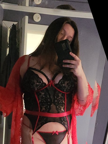 Lulu Lacy art actress gallery