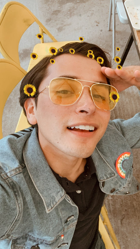 Cris y los Dinos art star gallery