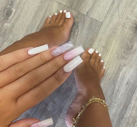 Pretty feet_ star xxx photo