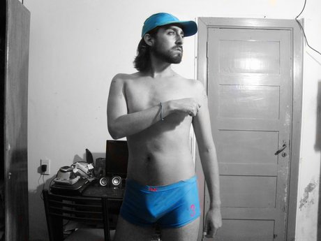 Pab Lynn Holzheier star naked picture