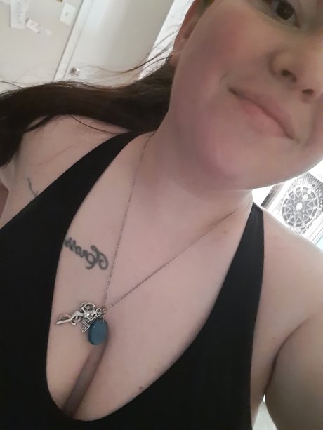 PrettyBritty pornographic star photos