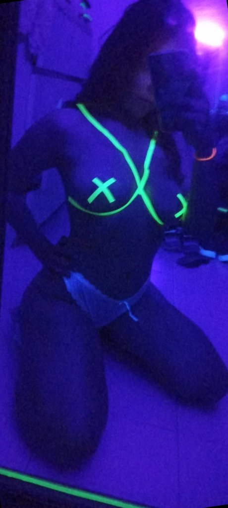 srta__alos model erotic photos