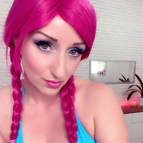 MiraManga sexy star images