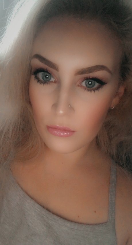 MilfRosie sexy pornstar image