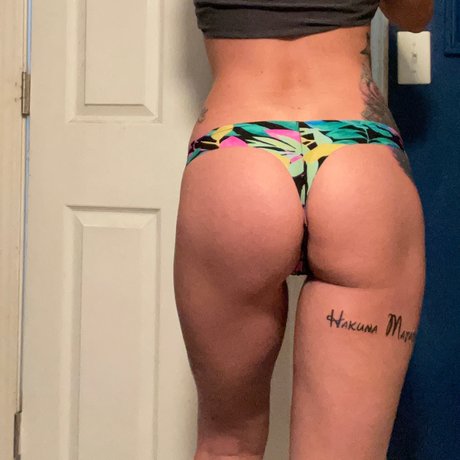 PepperAnn exclusive model pic