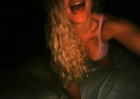 kika poa naked star galleries