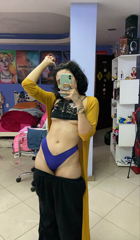 mayhemandbacon erotic pornstar archive