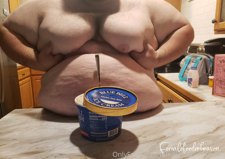 femalefeederheaven pornstar erotic picture