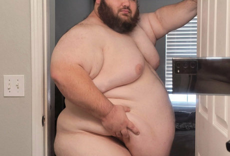 femalefeederheaven model high quality photo