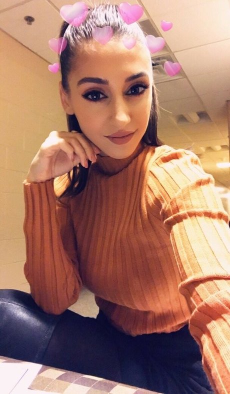 Andrea Helfrich beautiful star picture