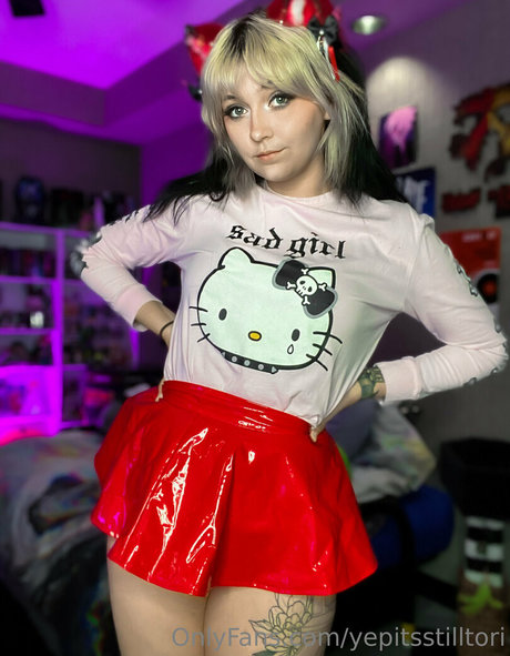 yepitsstilltori star nudes photo