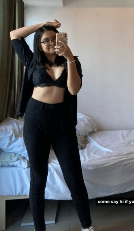 Sugaushi exclusive star pics