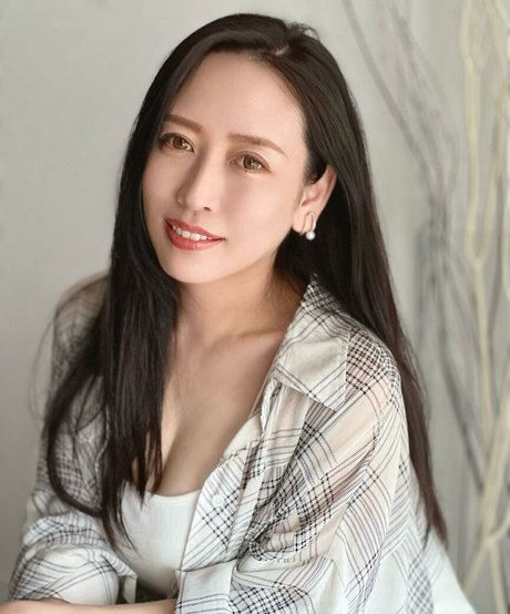 mino 113 beautiful model pictures