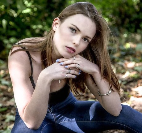 Ellie Littlechild model xxx image