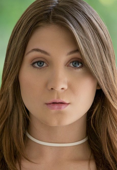 Jojo Kiss naked pornstar pictures