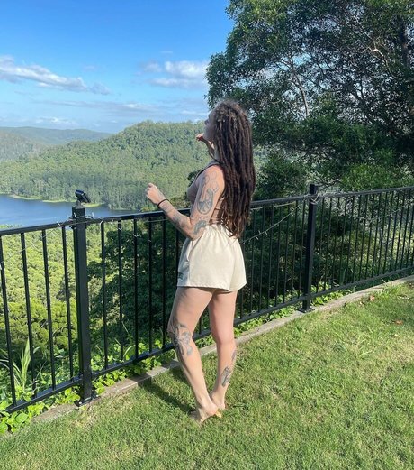 Skye Sharp nude actress archive