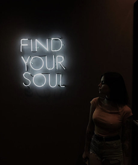 Taiga Tondorf star nude image