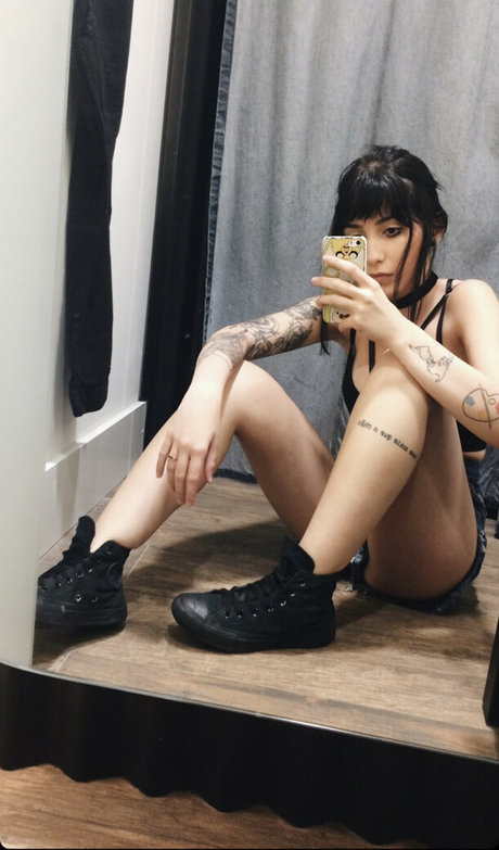 Taiga Tondorf perfect model pics