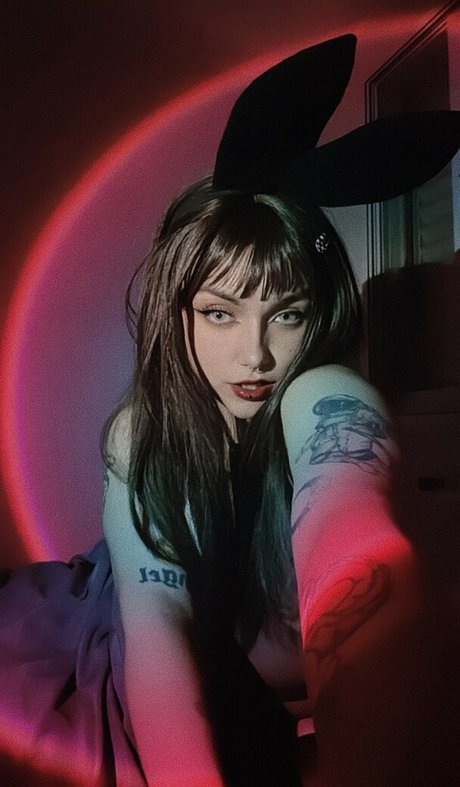 Ligiaya pornographic model pic