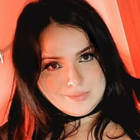 Lazeeza pretty model img