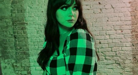 LuLa Robs model hd picture