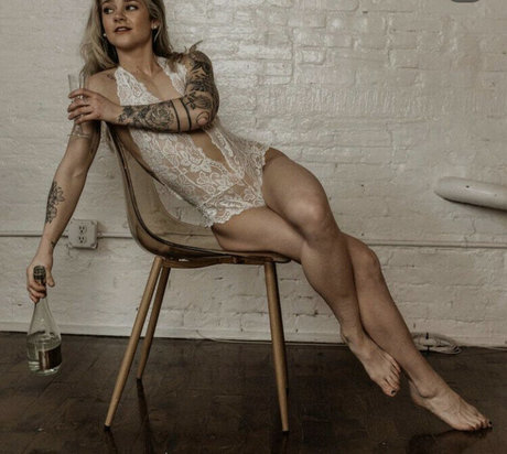 Caseylynnn r free actress photos