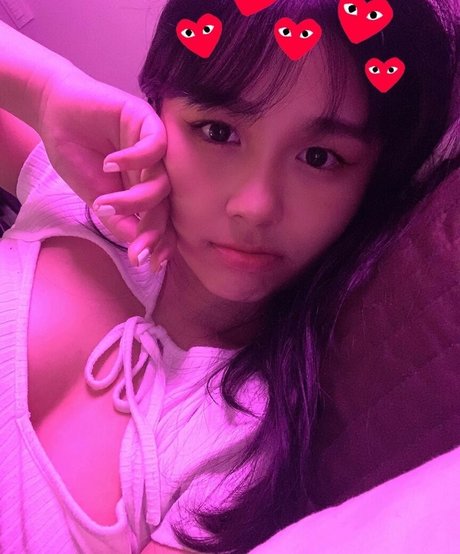 sadparu model sexy pics