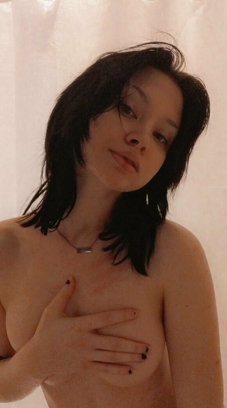 TheBunnyJen model exclusive pics