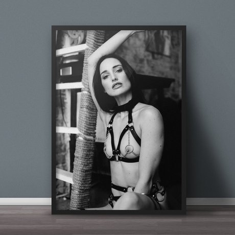 Paula Szenejko art pornstar pic