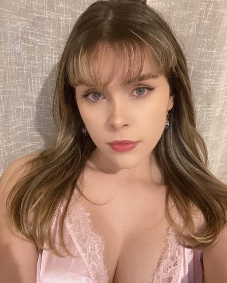 Olivia Herdt star free image