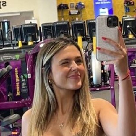 IsaMeccia beautiful model galleries