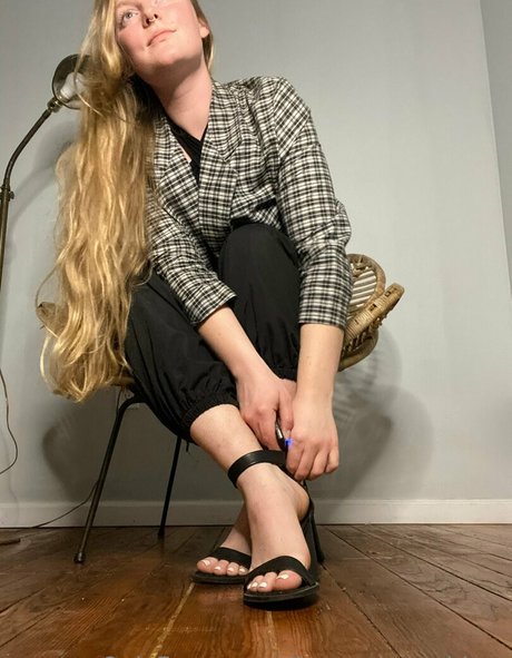 dissensus goddess best model archive