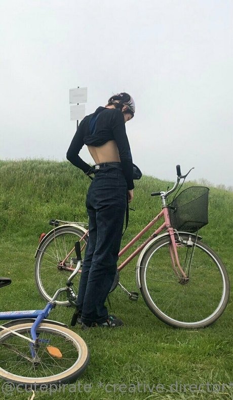 cutepirate model beautiful photo