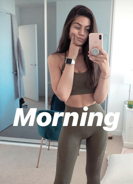 Emily Canham model nudes img