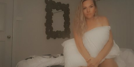 Ittie bittie titties pornstar art image