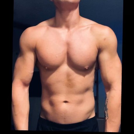 LAMUSCLEVIP perfect model galleries