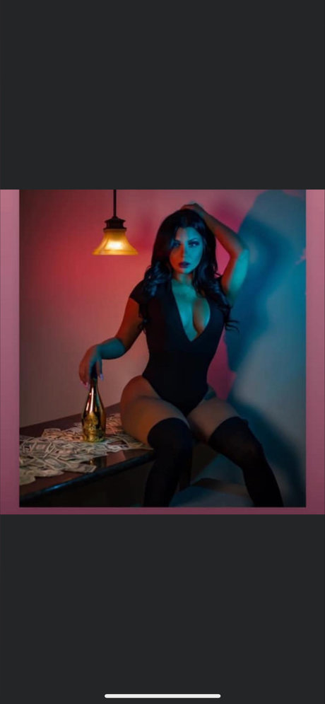 Carlie Maltese_ star free pics