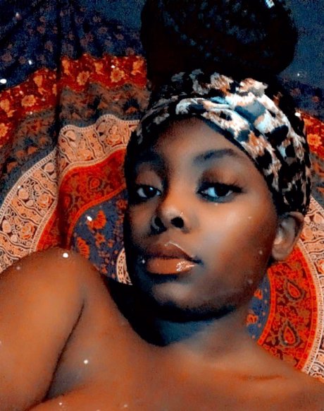 Isa Maria nude actress photos