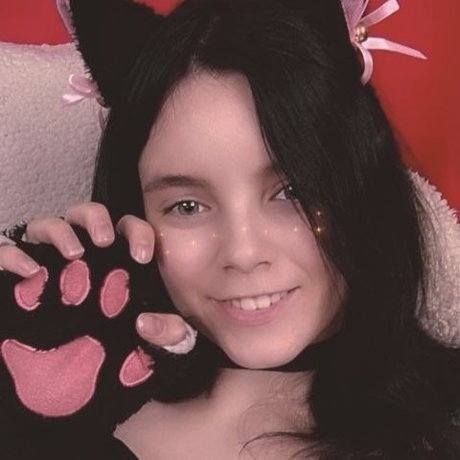 LittleShy porn model gallery