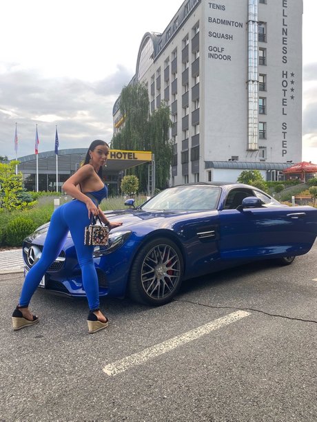 LadyGang star hd gallery