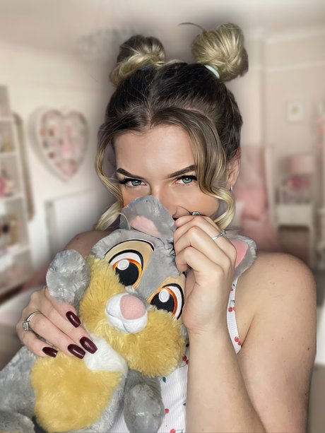 Isabella Gaultier nudes pornstar pictures