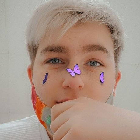 Kinkyboi1999 pornstar beautiful photos