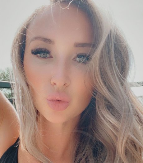 Krista t free hd model pic