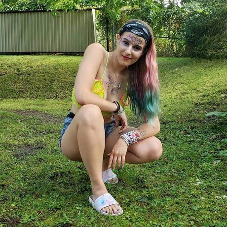 Ravebae709 model pretty galleries