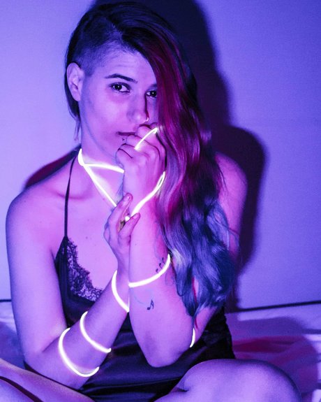 Ravebae709 art star pic