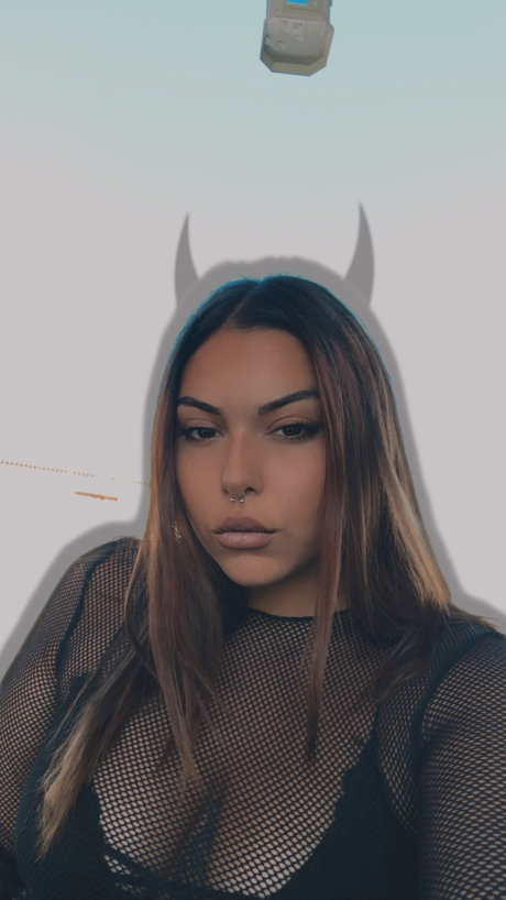 Vanessa Brown hot model img