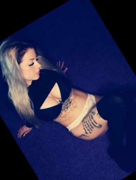 Jeda X pretty pornstar pics