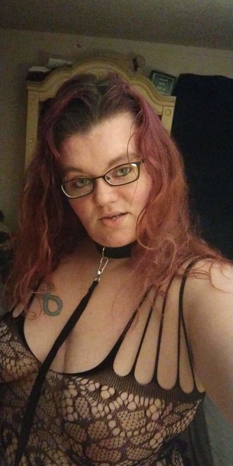 Amber Earp beautiful star photos