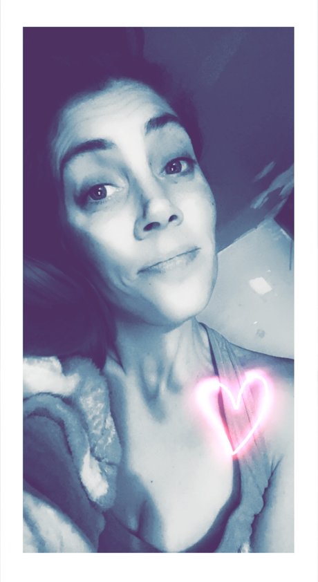 NaughtyNessa art star images